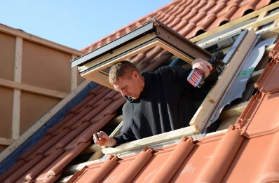 Pose de fenêtres de toit Velux à Cléville